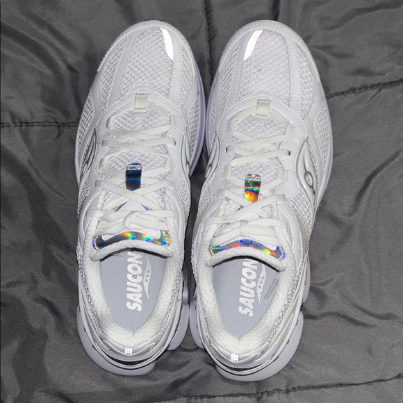 Saucony White mens saucony Sneakers size 10 - Picture 4 of 5
